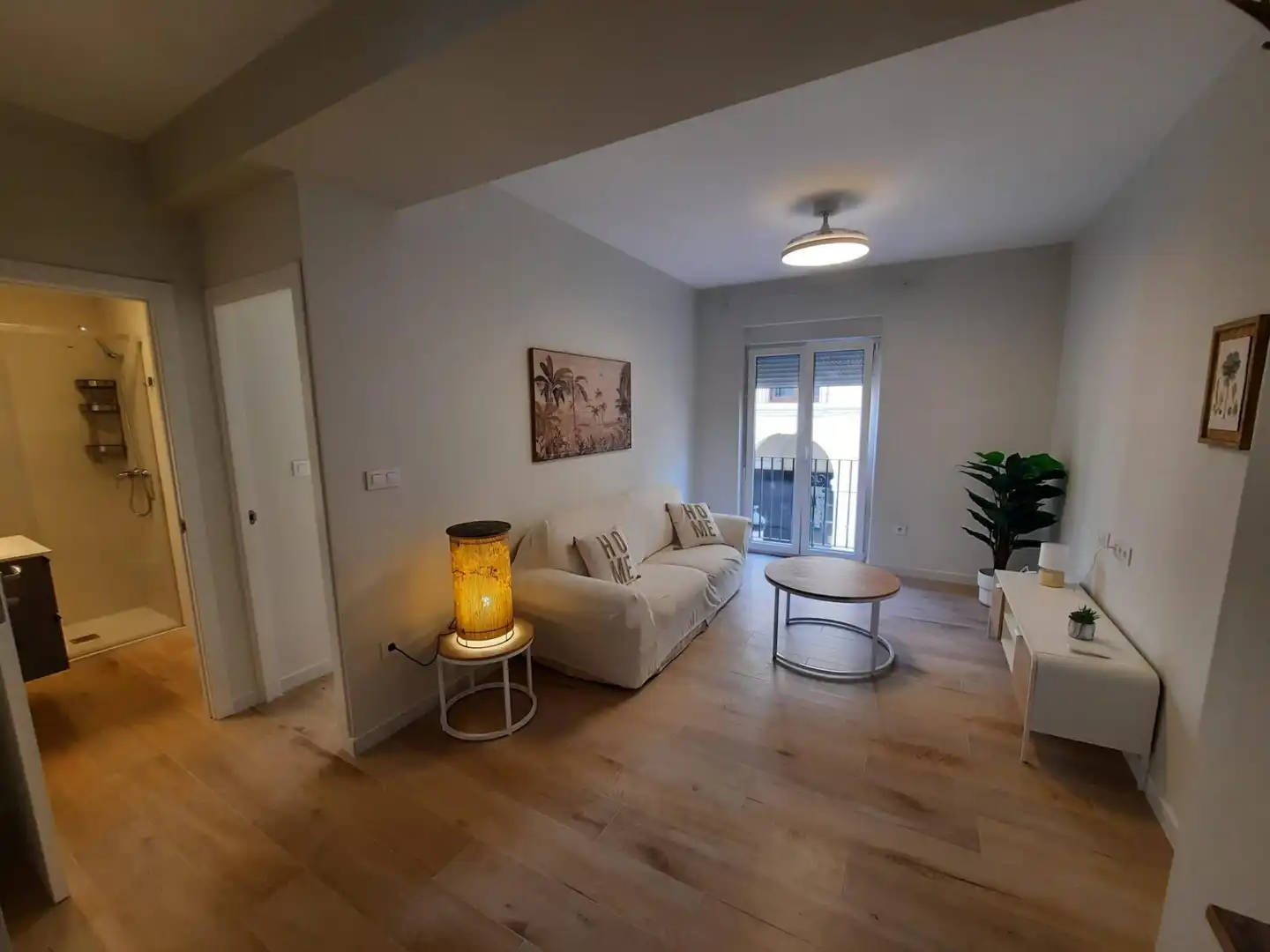 Living room of Flat for rent in Almansa  with Air Conditioner, Furnished and Balcony