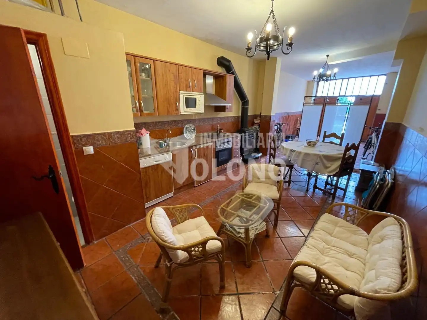 Piso en venta en Castañares de Rioja con Calefacción, Parquet y Terraza