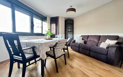 Sala d'estar de Apartament en venda en Ponteceso amb Balcó