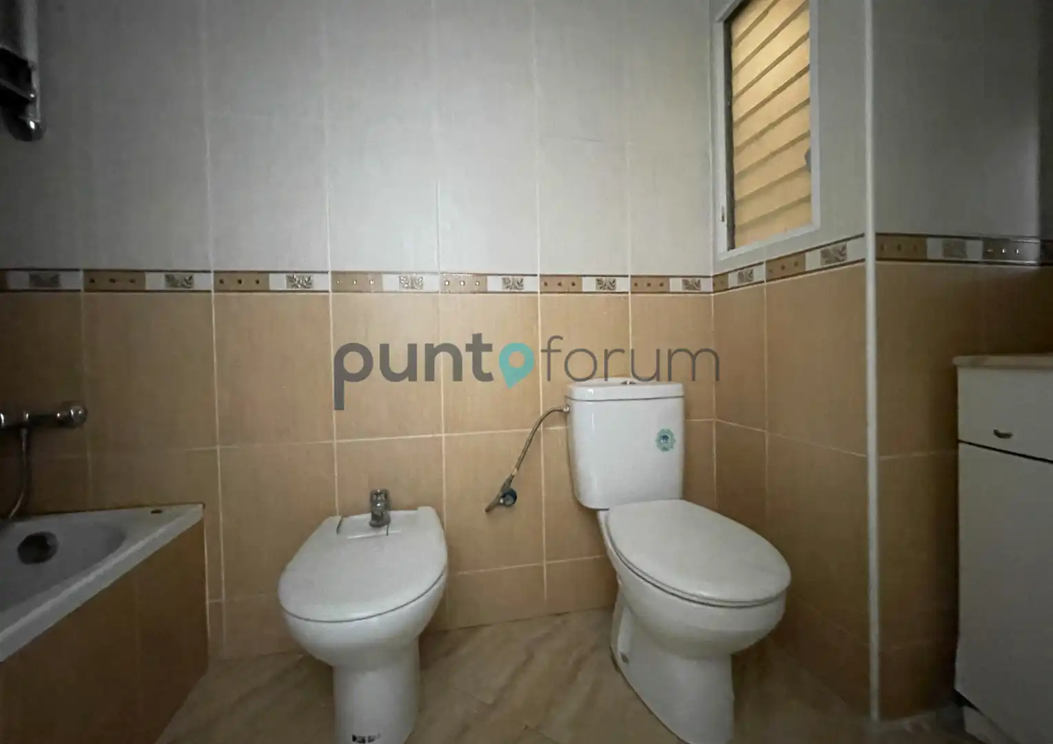 Bany de Pis en venda en Blanes amb Calefacció, Terrassa i Forn