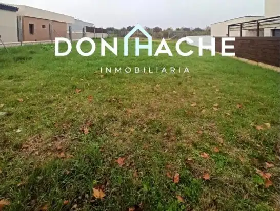 Terreni e lotti in vendita a Oeste, imagen 2