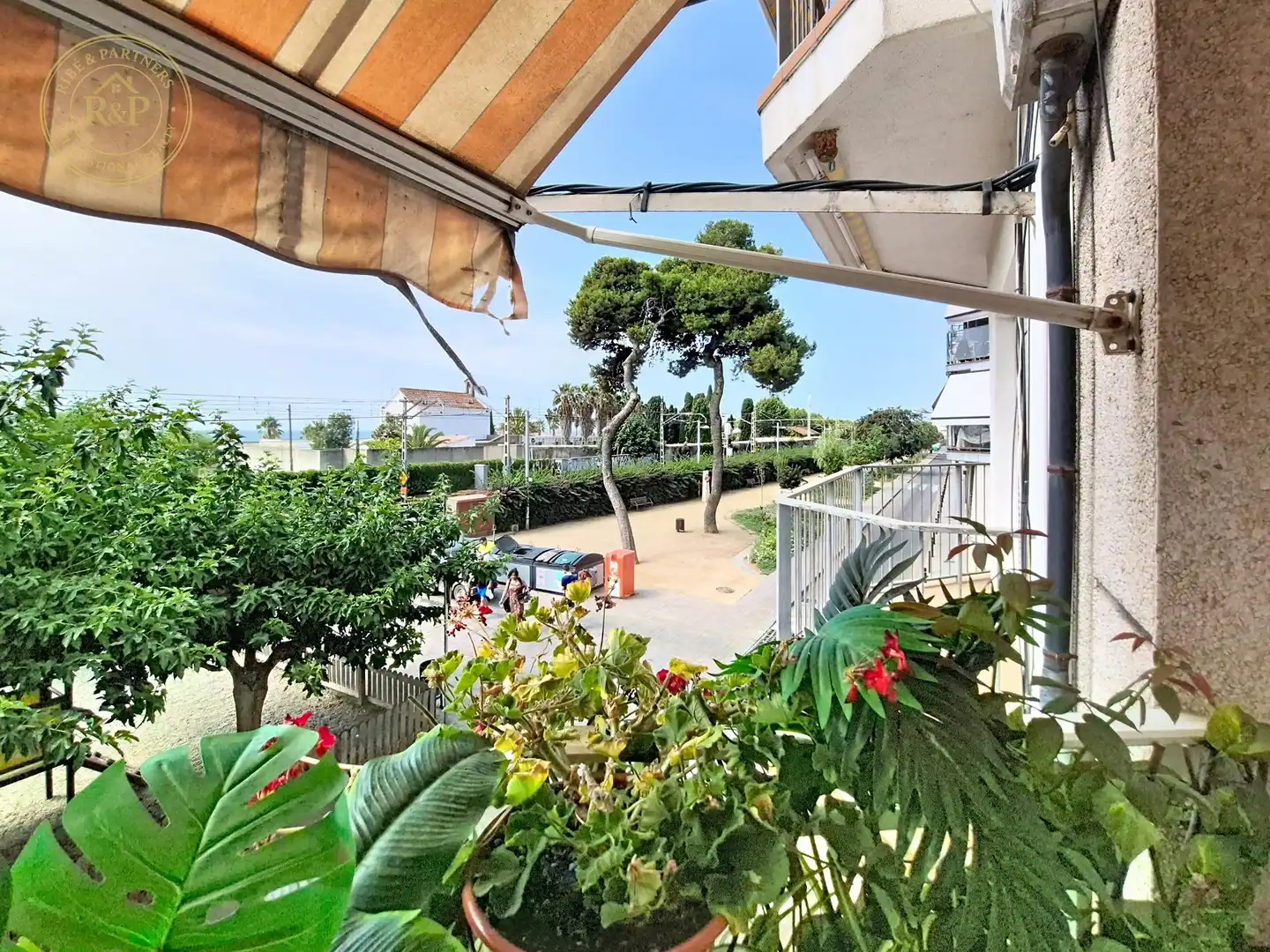 Appartamento con terrazza in vendita a Carrer de Josep Anselm Clavé, imagen 2