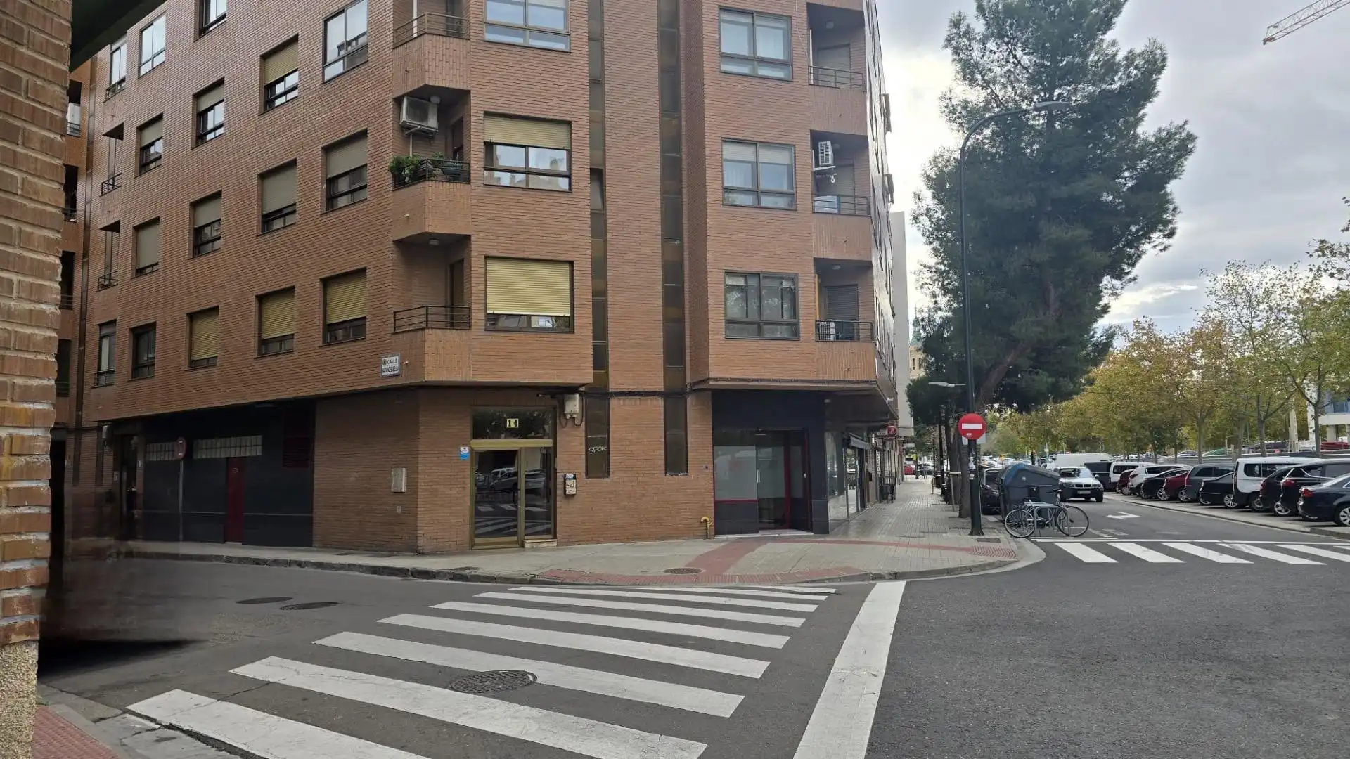 Local de alquiler en Arrabal