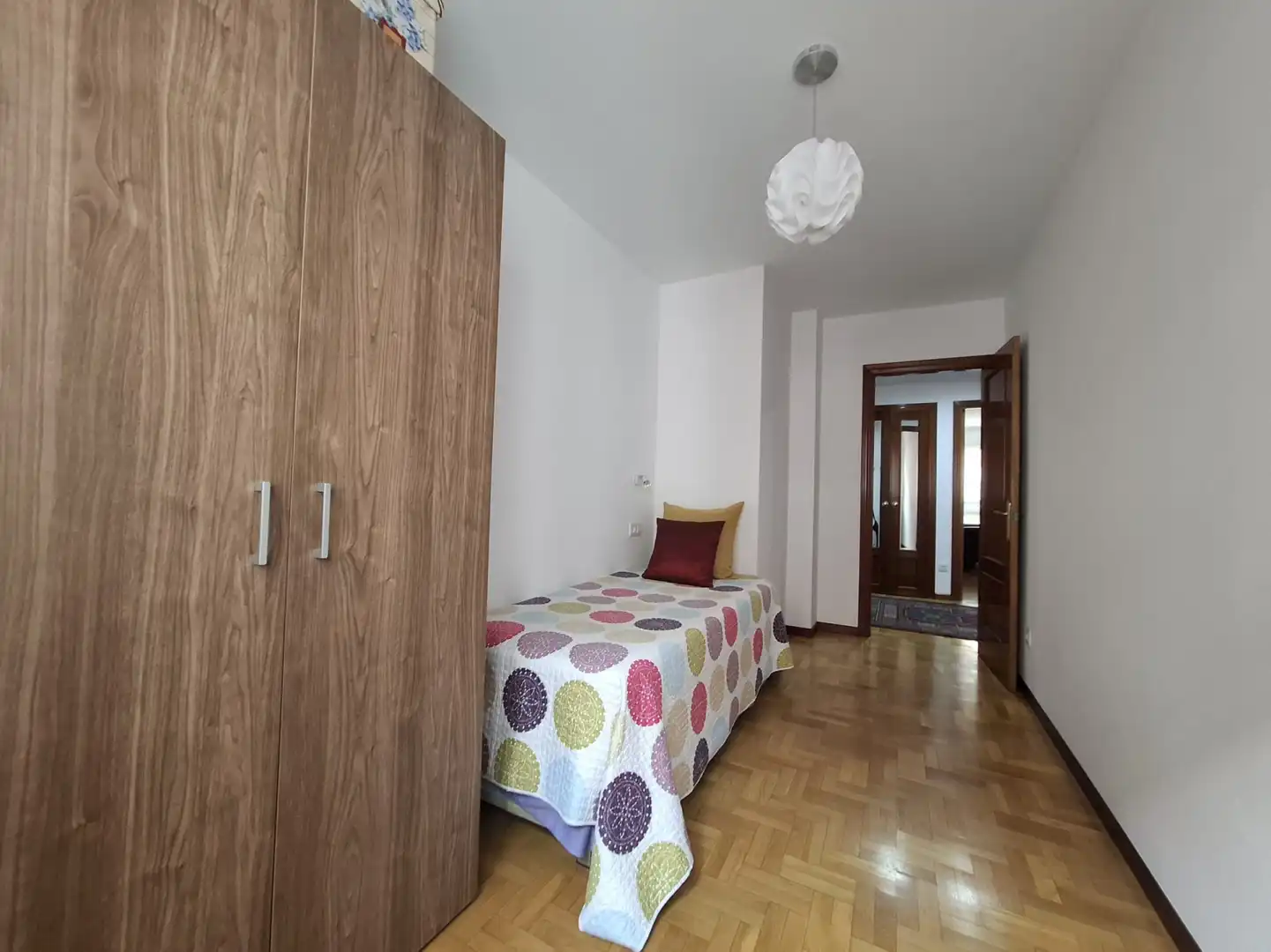 Bedroom of Flat for rent in Gijón   with Heating, Parquet flooring and Furnished