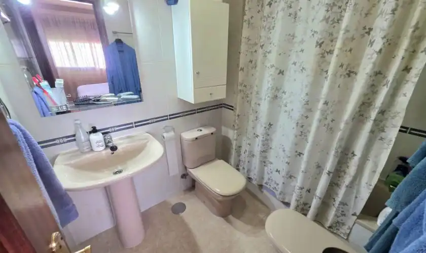 Baño de Piso en venta en Carboneras con Aire acondicionado, Trastero y Amueblado