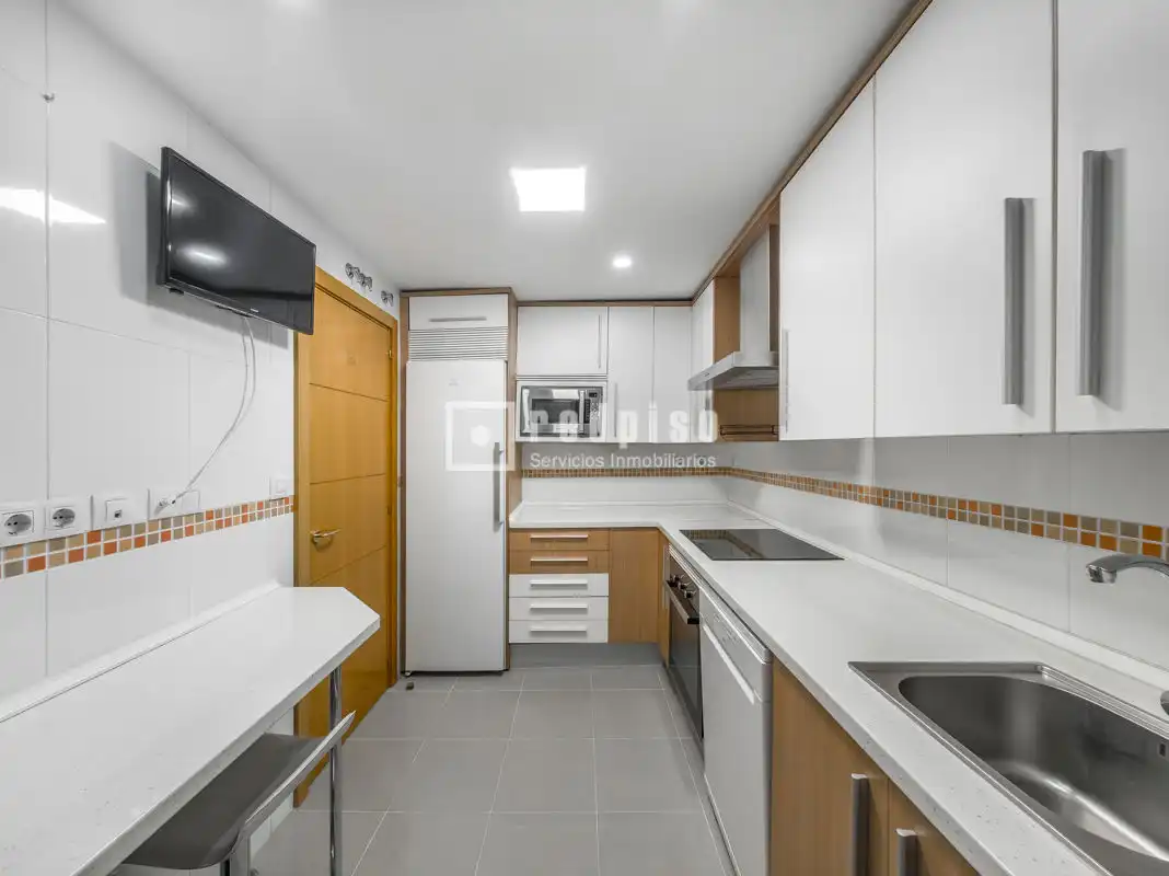 Kitchen of Flat for sale in Alcorcón  with Air Conditioner, Heating and Private garden