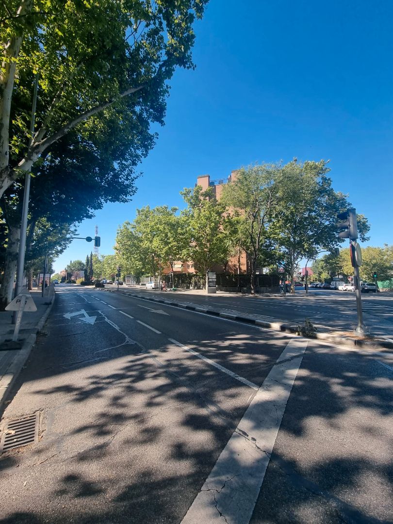 Exterior view of Premises for sale in  Madrid Capital  with Air Conditioner and Alarm