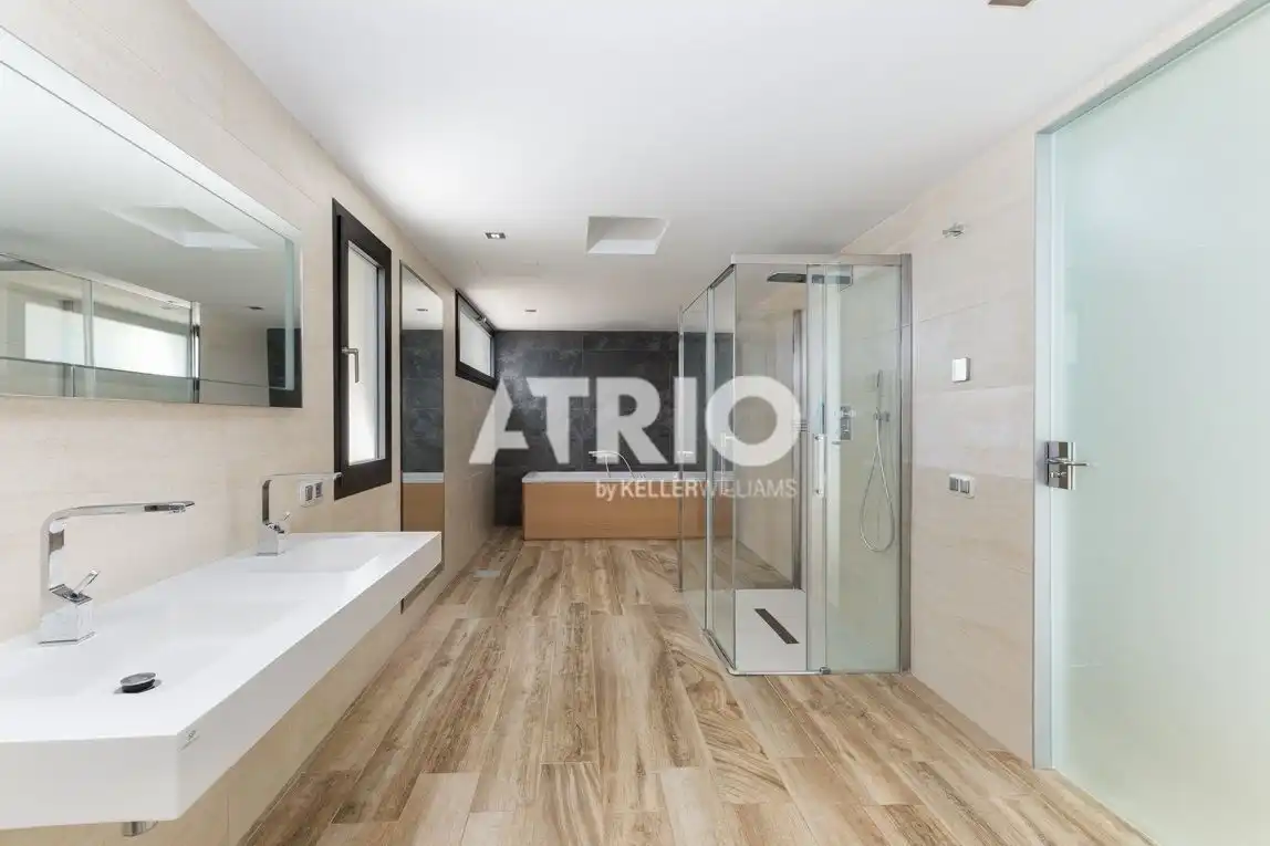 Bany de Casa o xalet de lloguer en  Palma de Mallorca amb Aire condicionat, Calefacció i Jardí privat
