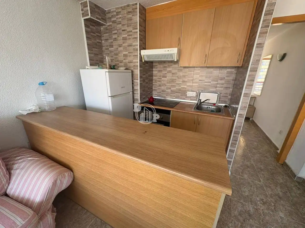 Küche von Wohnung zum Verkauf in Benidorm mit Klimaanlage und Gemeinschaftspool