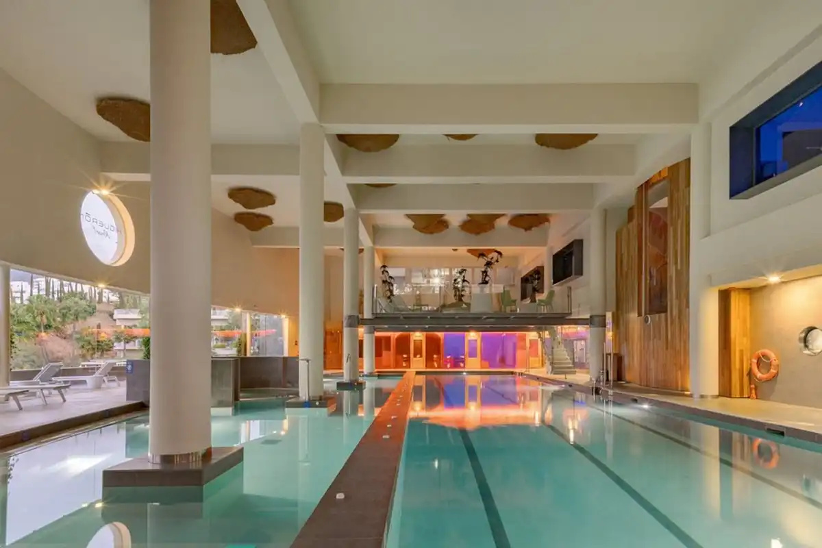 Piscina de Planta baja en venta en Fuengirola con Aire acondicionado, Calefacción y Terraza