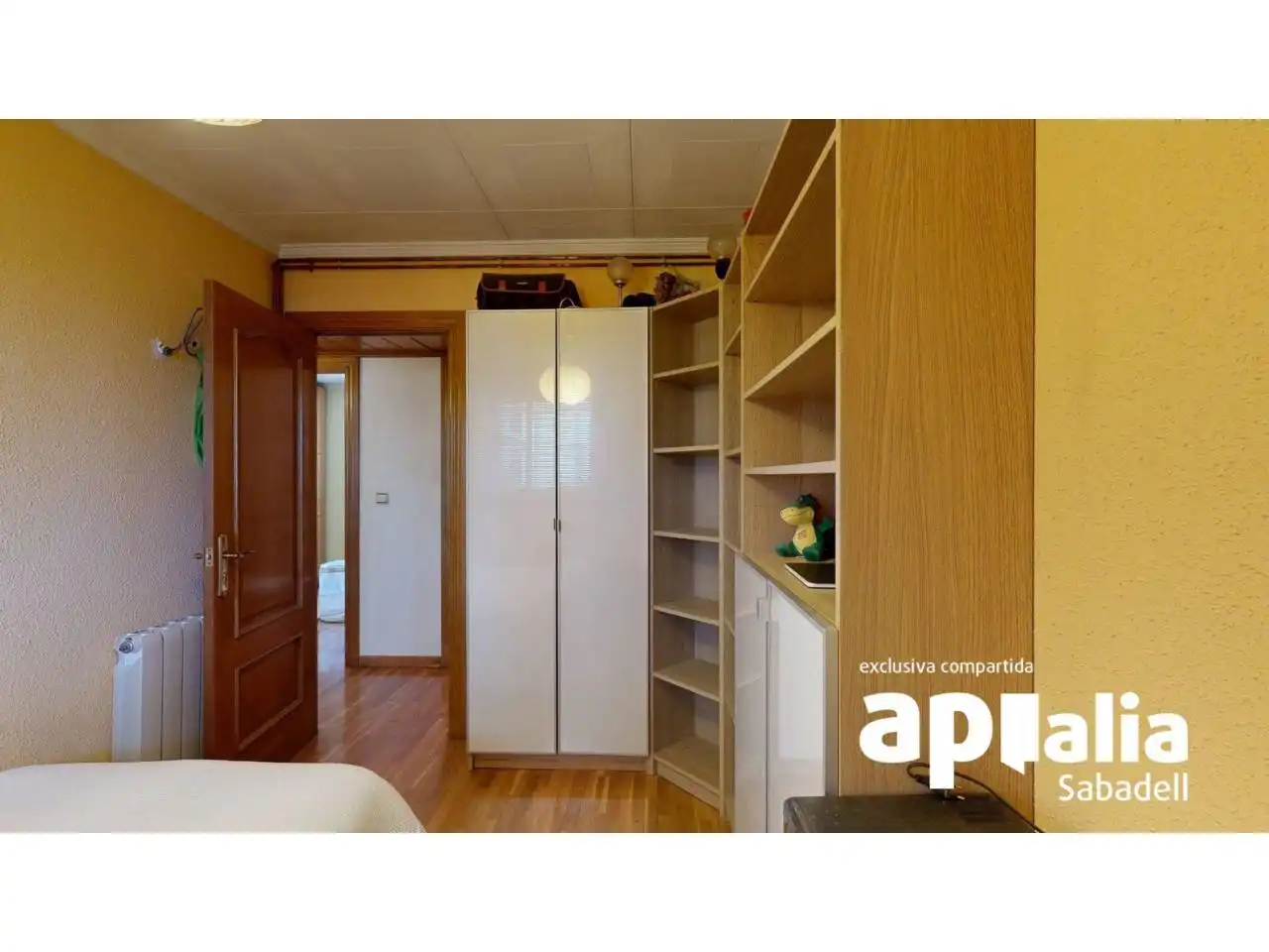 Habitación de Piso en venta en Badia del Vallès con Aire acondicionado, Calefacción y Parquet