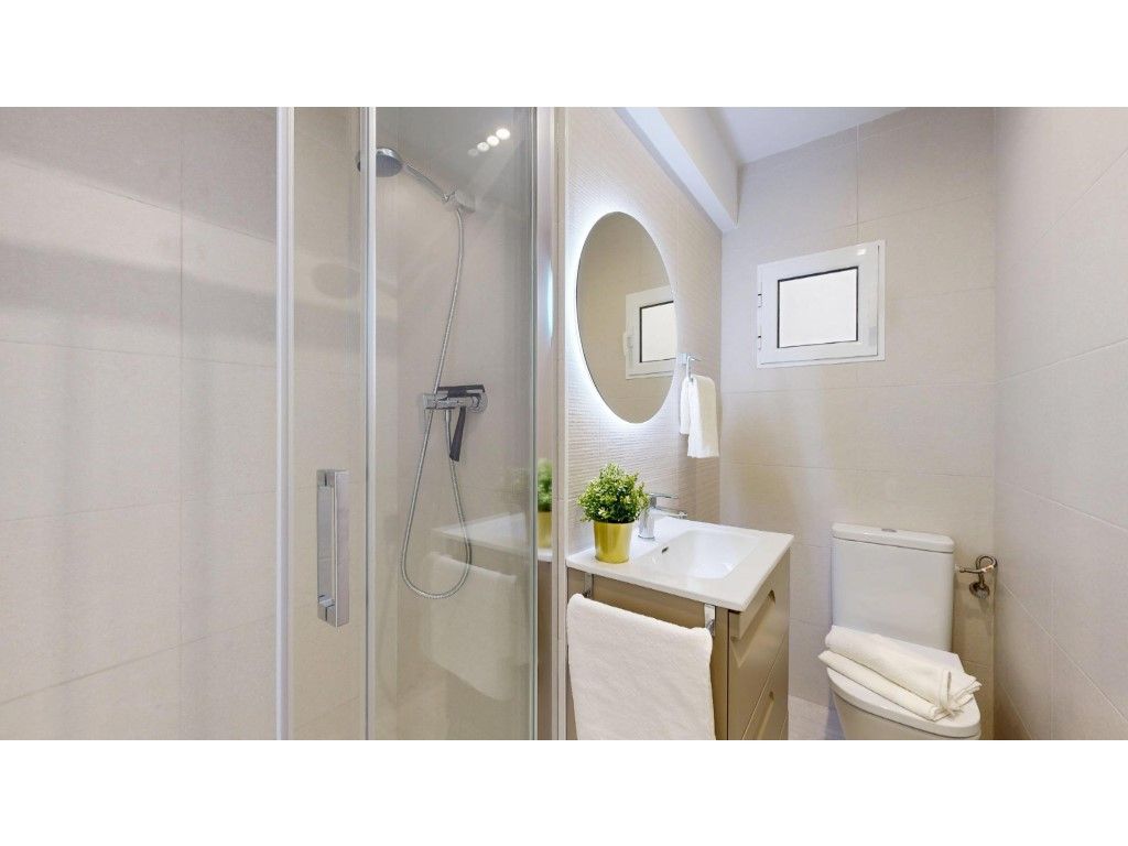Bathroom of Flat for sale in Torrent  with Balcony