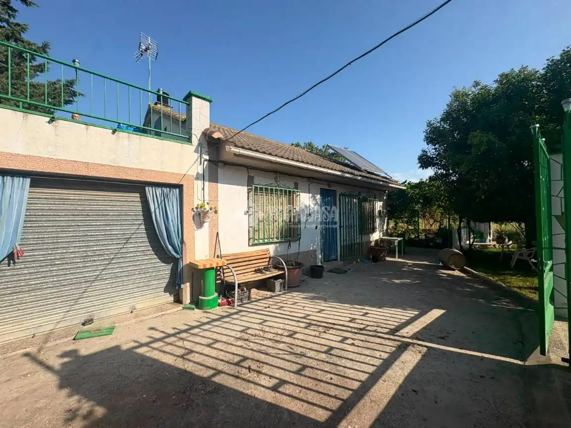 Exterior view of Houses for sale in Osera de Ebro  with Heating