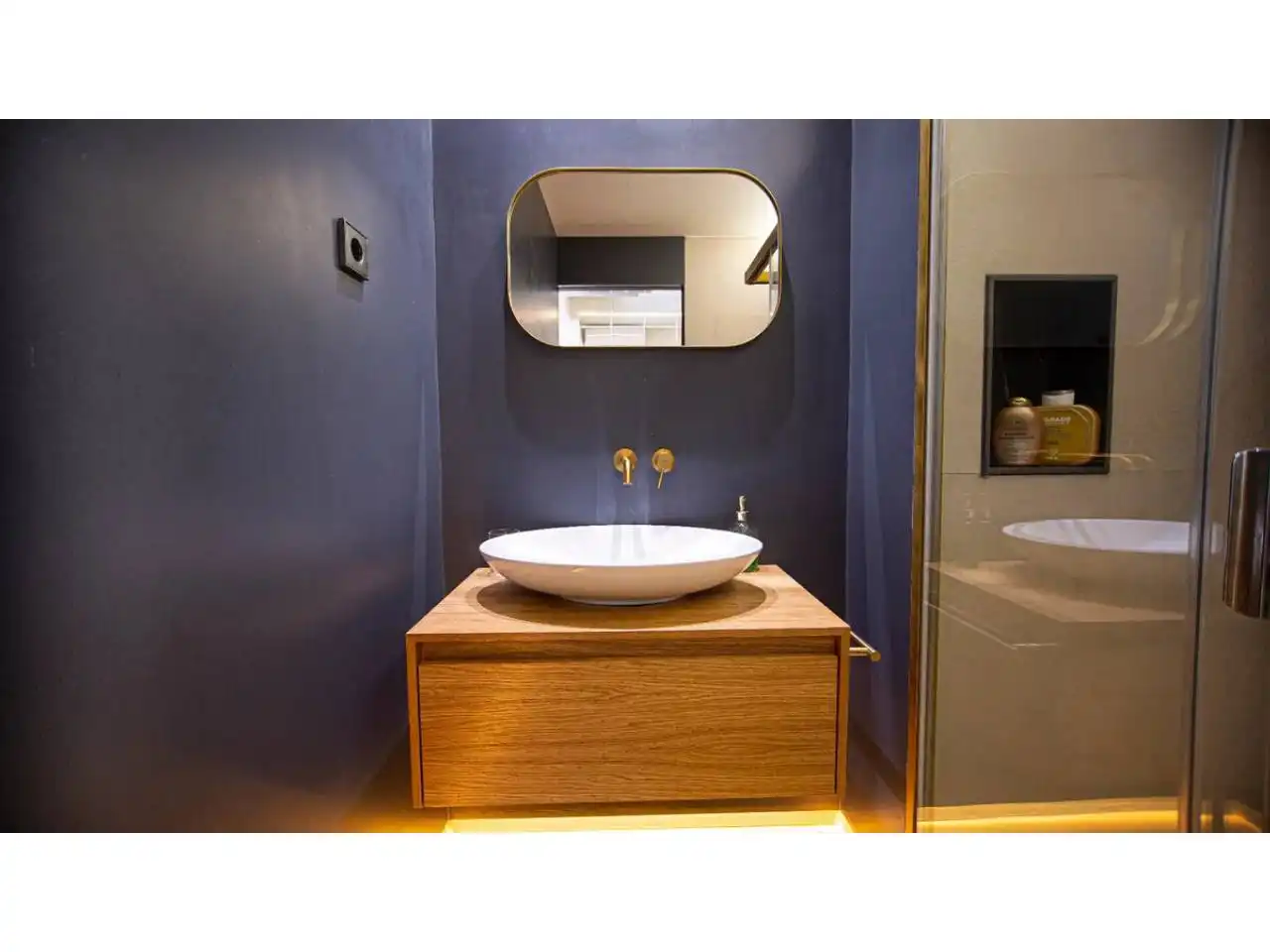 Bathroom of Study for sale in Barcelona  with Air Conditioner, Heating and Parquet flooring