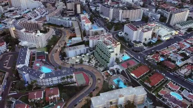 Vista exterior de Apartamento de alquiler en San Bartolomé de Tirajana con Aire acondicionado, Amueblado y Balcón