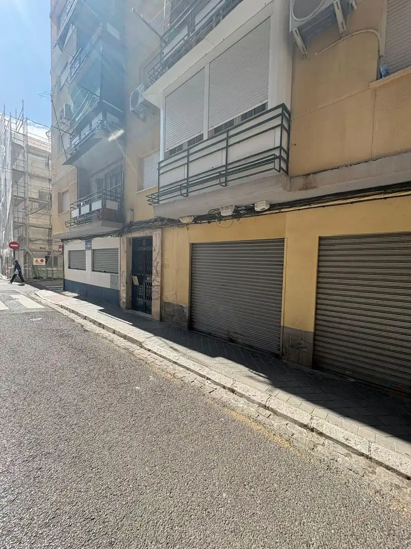 Exterior view of Commercial properties for rent in  Granada Capital