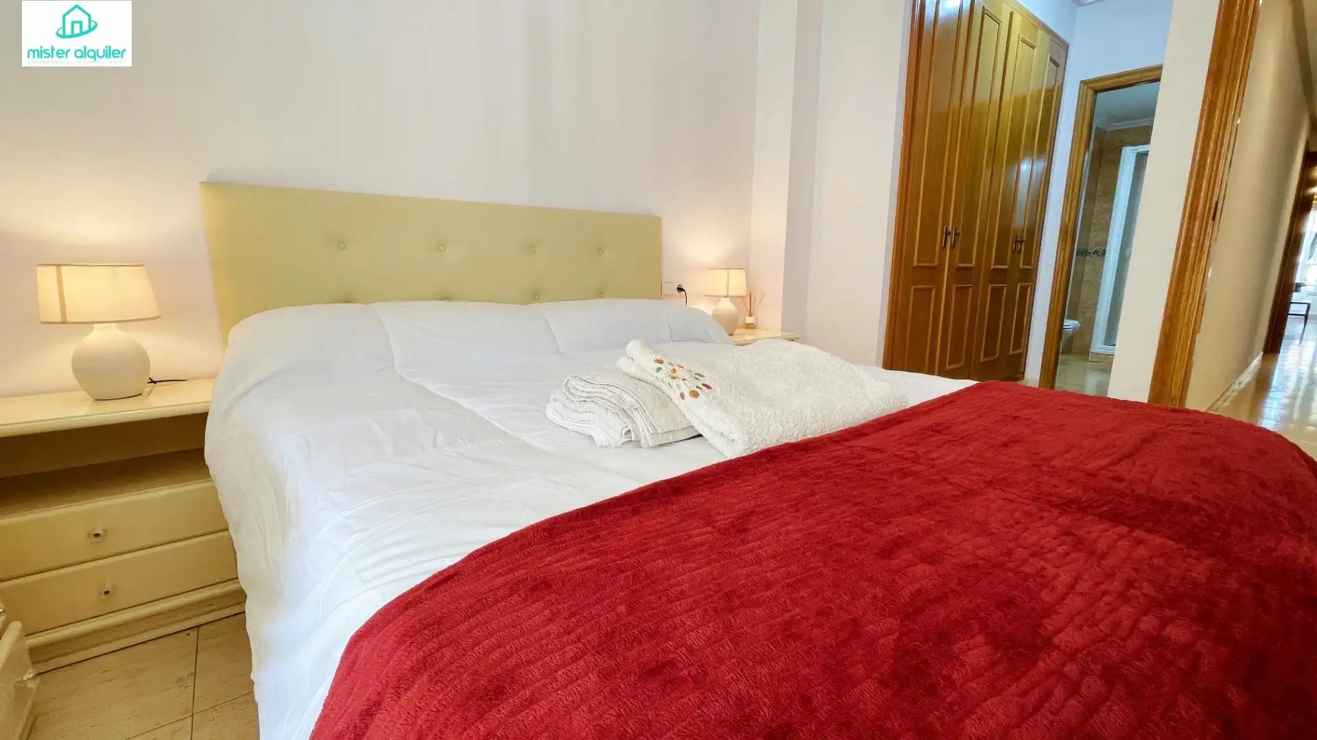 Dormitori de Apartament de lloguer en El Campello amb Aire condicionat, Calefacció i Terrassa