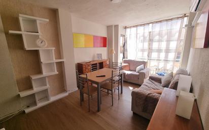 Living room of Flat to rent in  Granada Capital  with Balcony