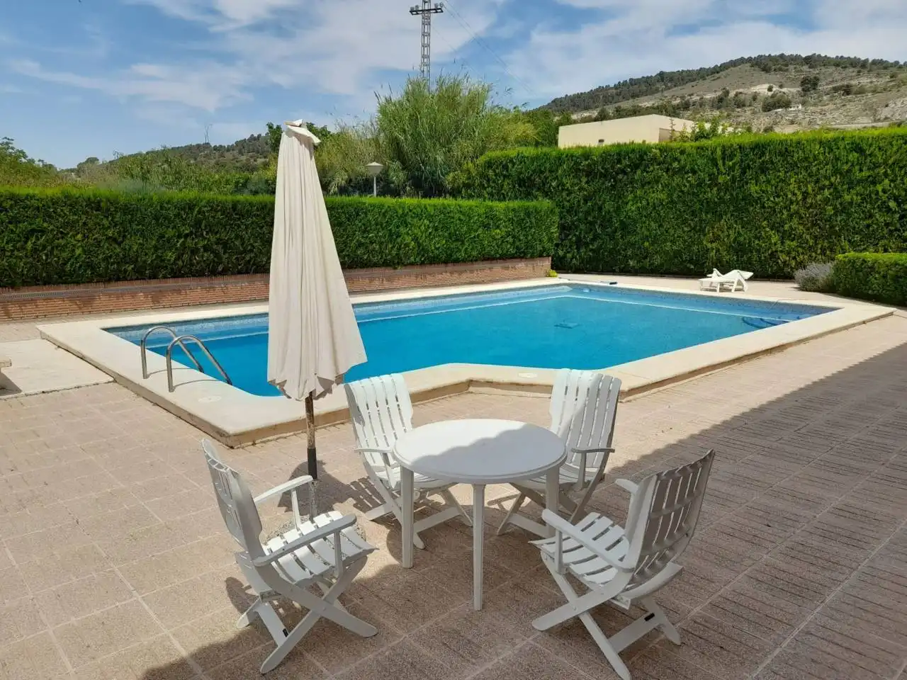 Schwimmbecken von Haus oder Chalet zum Verkauf in Ibi mit Heizung, Privatgarten und Terrasse