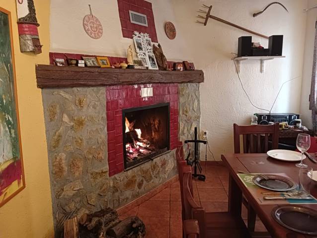 Casa-chalet en Venta en Calle Real en Camprovín