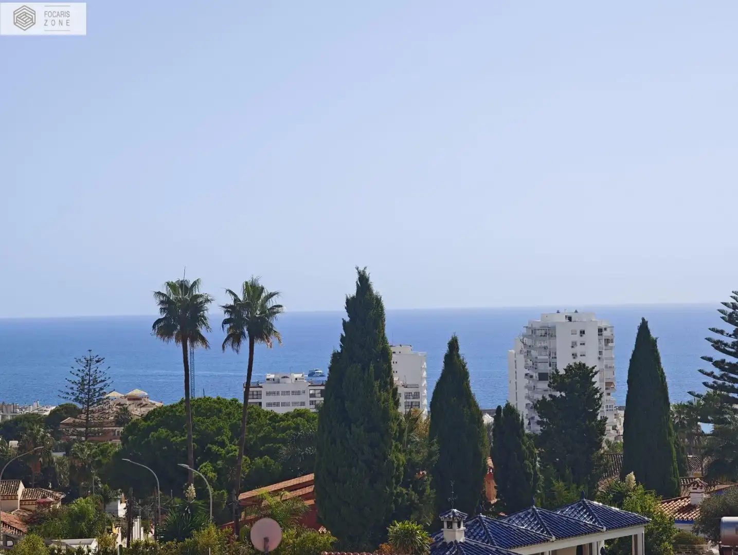Vista exterior de Pis en venda en Benalmádena amb Aire condicionat, Terrassa i Balcó