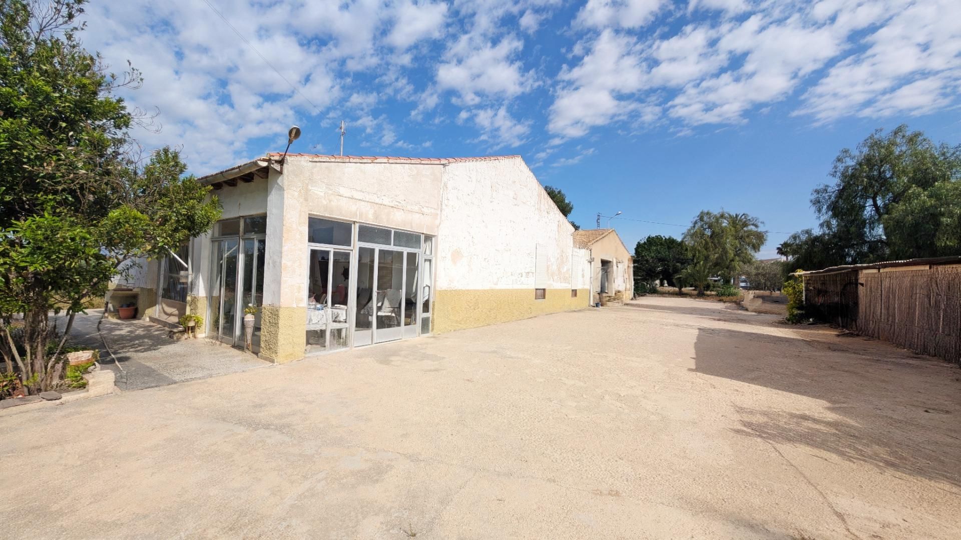 Exterior view of House or chalet for sale in Elche / Elx  with Private garden, Terrace and Storage room