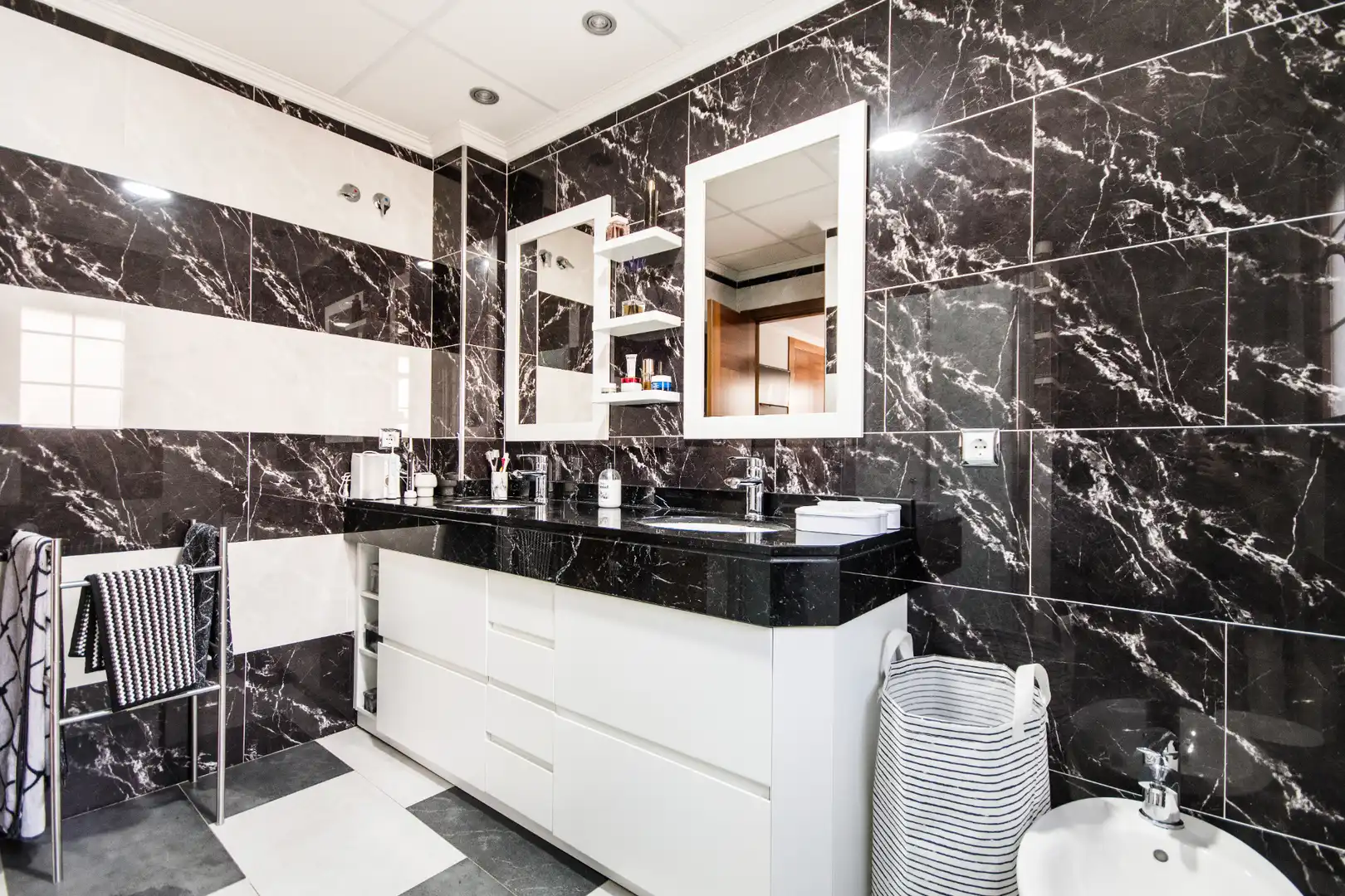 Bathroom of Houses for sale in Aranjuez  with Air Conditioner, Heating and Private garden
