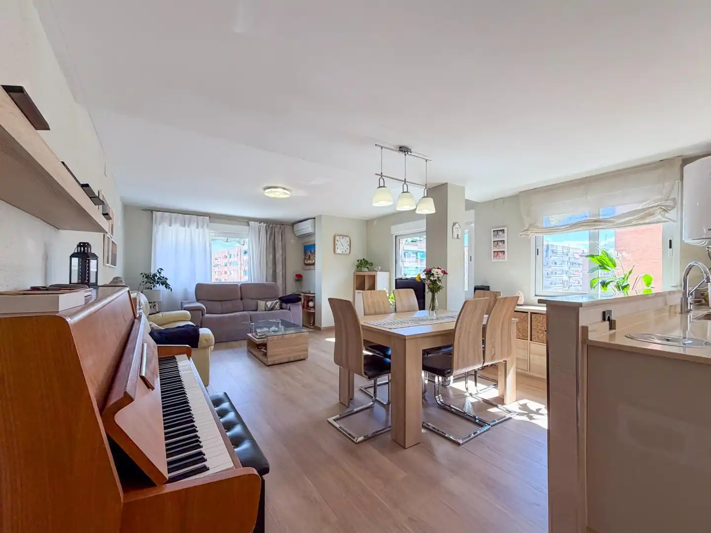 Sala de estar de Piso en venta en  Valencia Capital con Aire acondicionado y Balcón