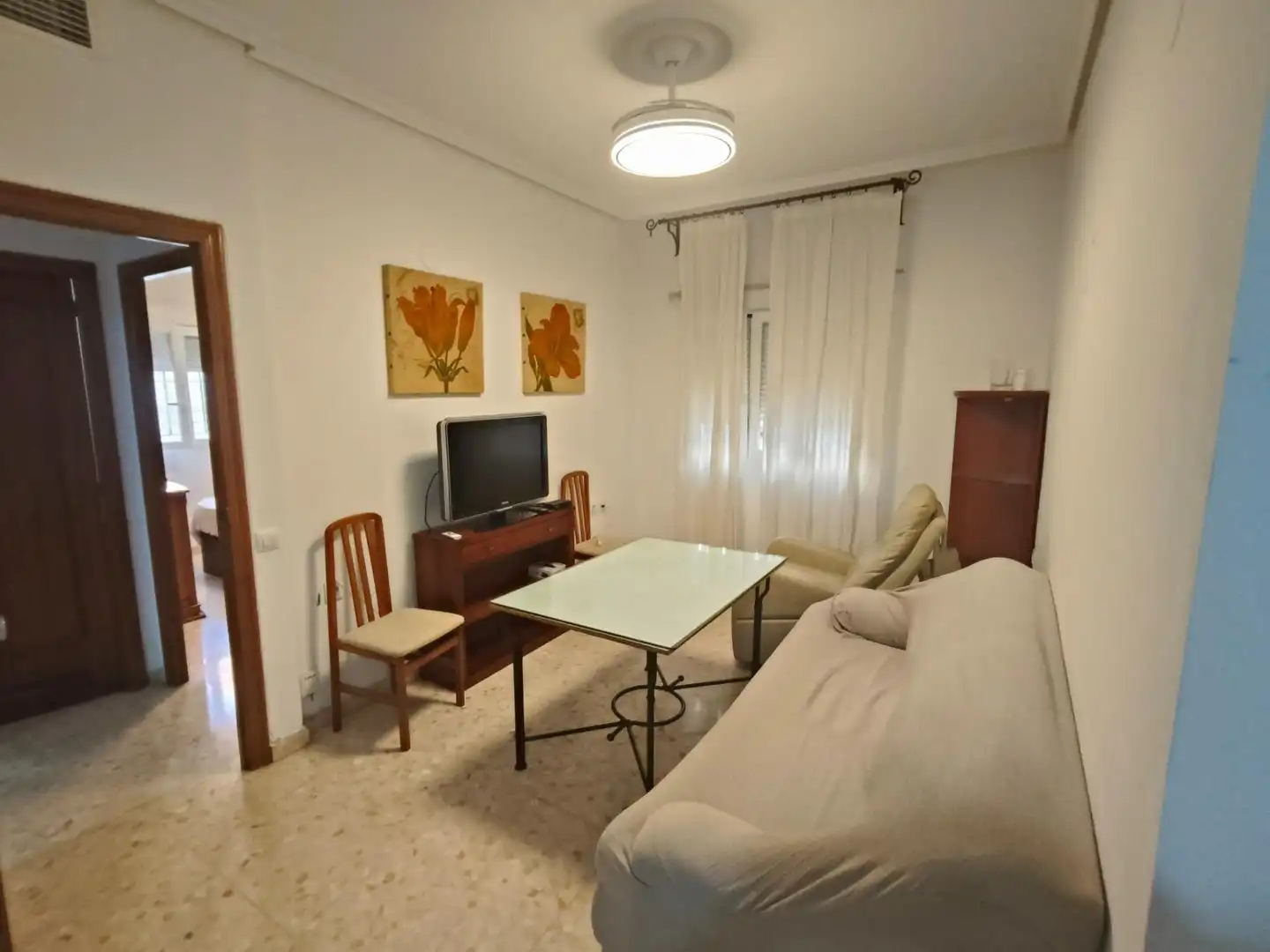 Living room of Apartments for rent in Poniente-Sur