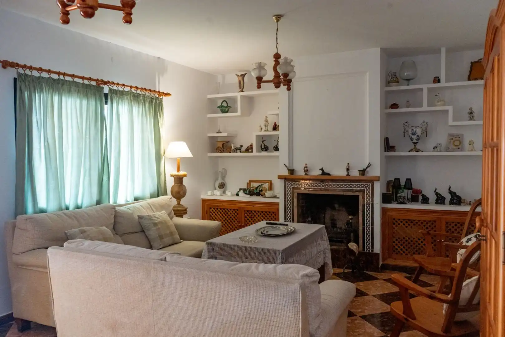 Sala d'estar de Casa o xalet en venda en Marbella amb Terrassa