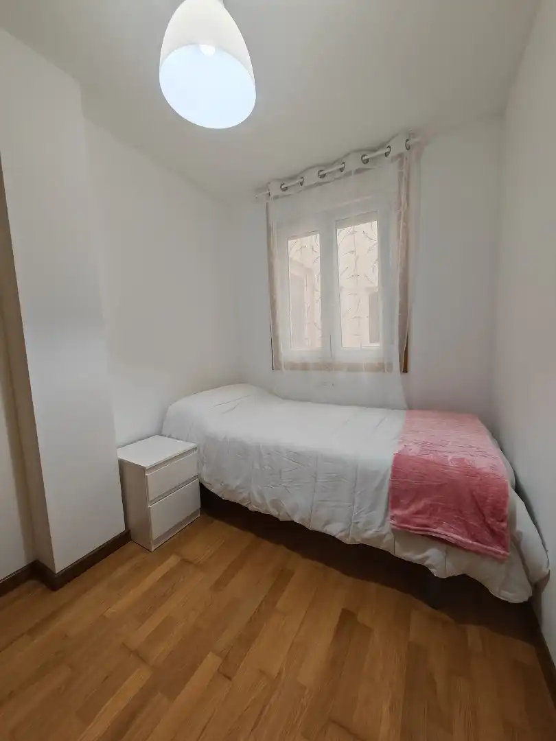 Bedroom of Flat for rent in Fisterra  with Storage room, Furnished and Oven