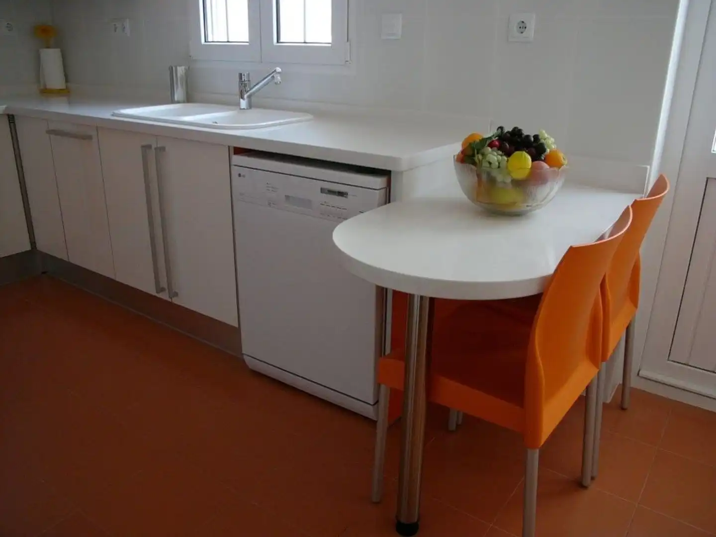 Cocina de Casa adosada en venta en El Puig de Santa Maria con Aire acondicionado, Calefacción y Jardín privado