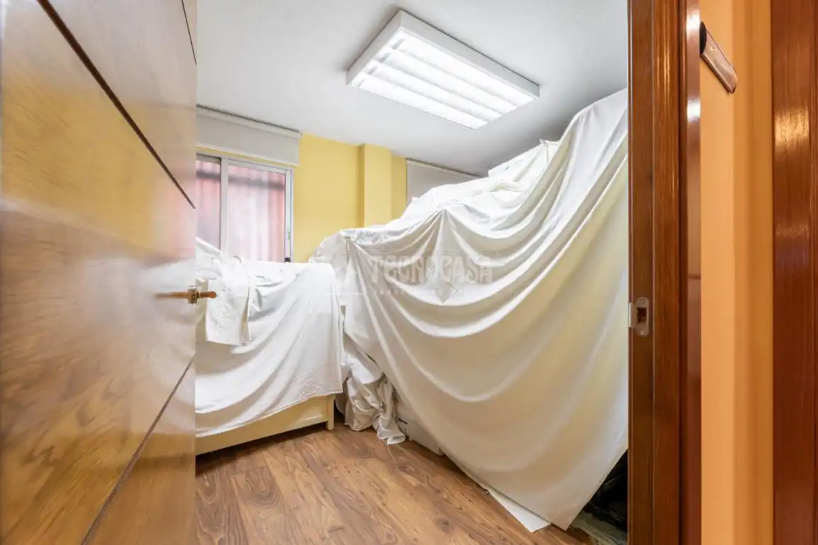 Habitación de Local en venta en Las Rozas de Madrid con Aire acondicionado y Calefacción