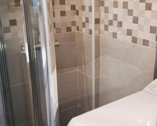 Bathroom of Study to rent in  Sevilla Capital