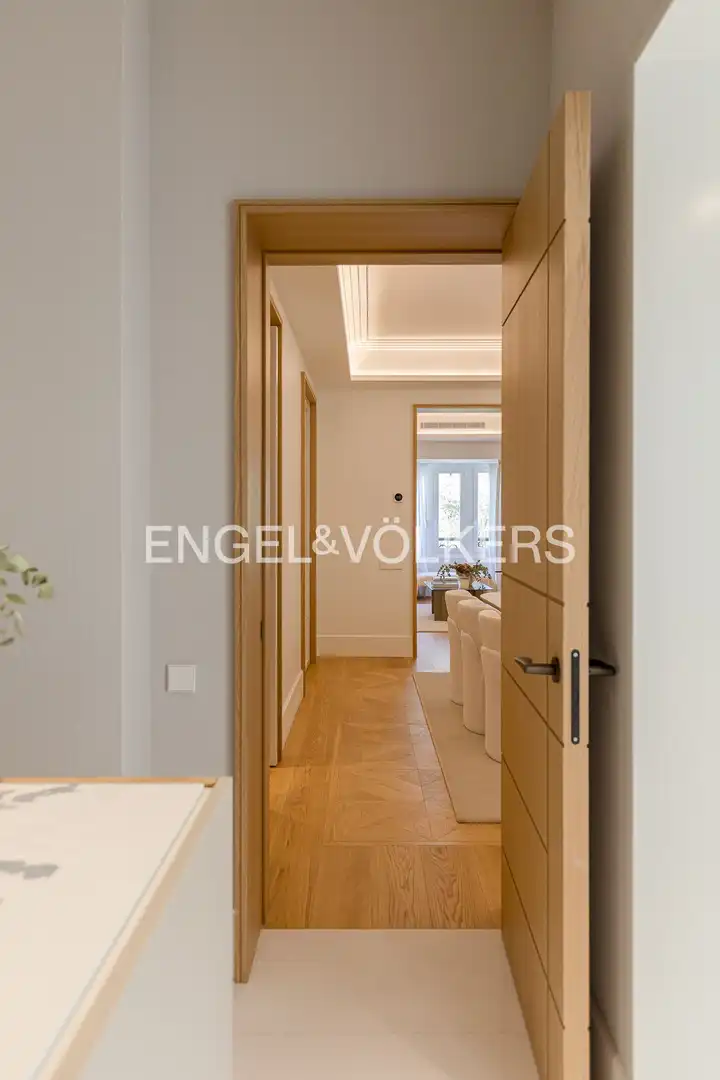 Wohnung zum Verkauf in Madrid mit Klimaanlage, Heizung und Terrasse