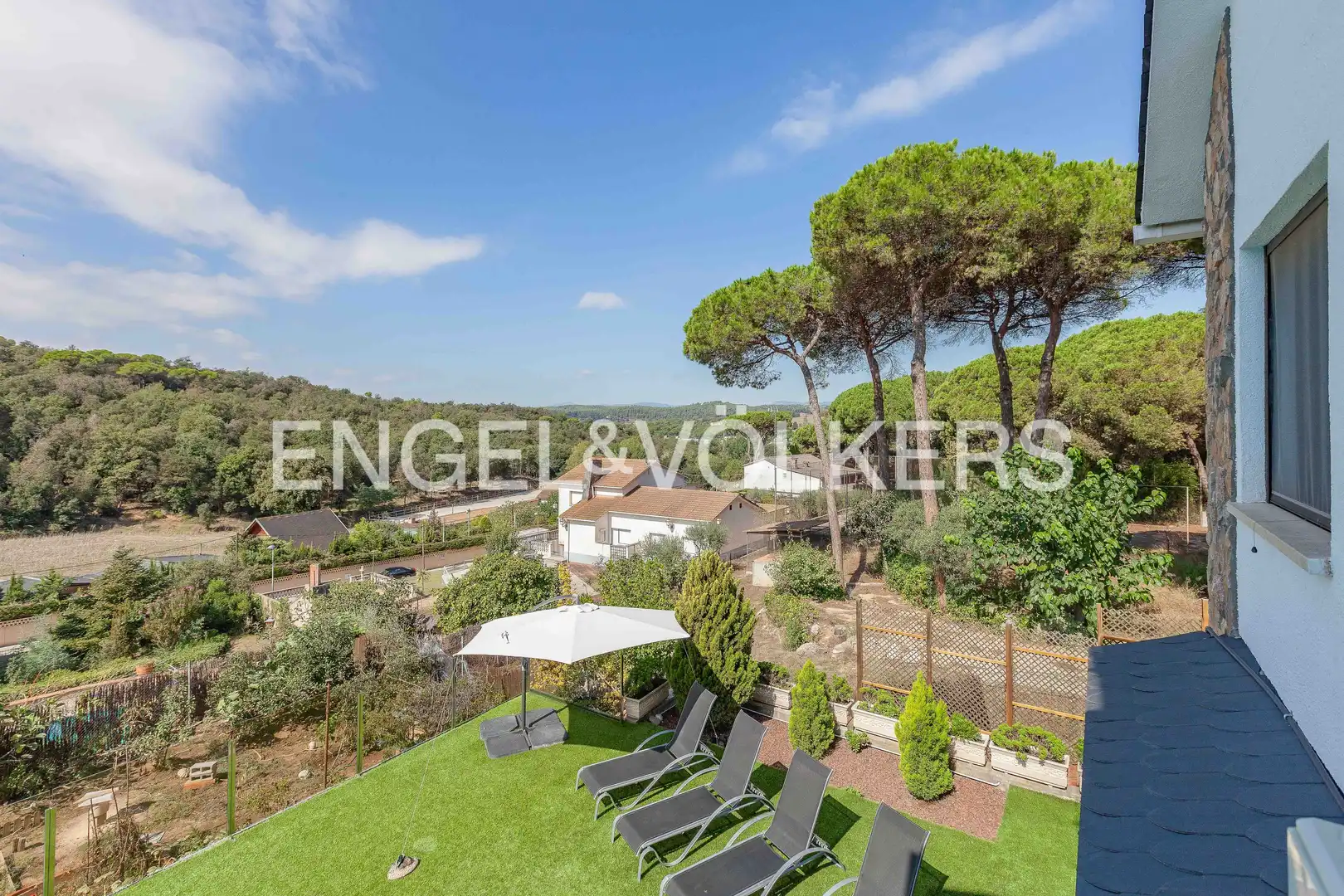 Vista exterior de Casa o chalet de alquiler en Llinars del Vallès con Aire acondicionado, Calefacción y Jardín privado