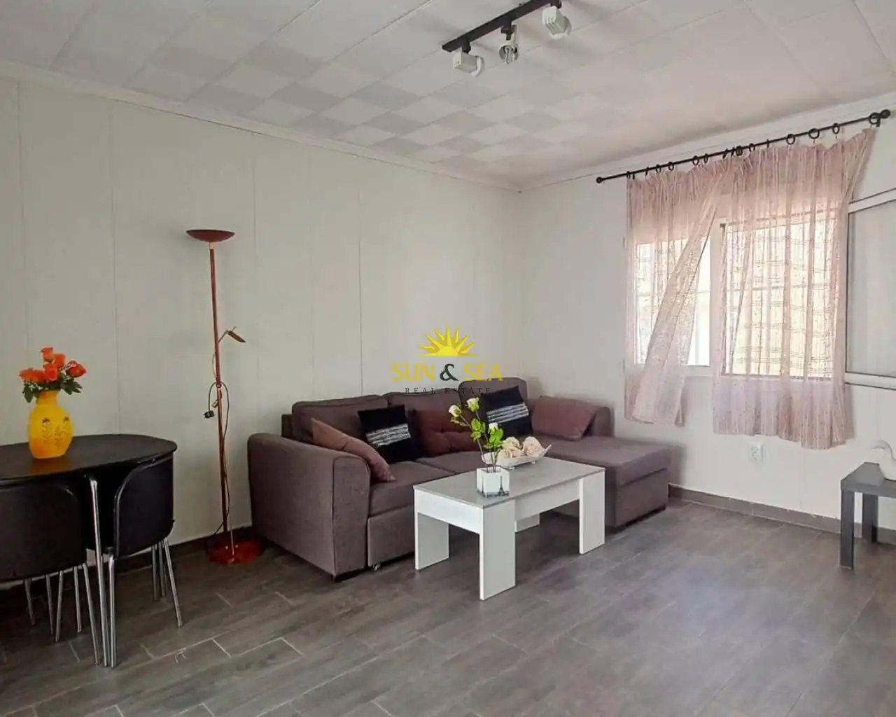 Sala d'estar de Casa o xalet de lloguer en Pilar de la Horadada amb Aire condicionat, Calefacció i Moblat