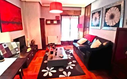 Living room of Flat for sale in Oviedo   with Heating and Balcony