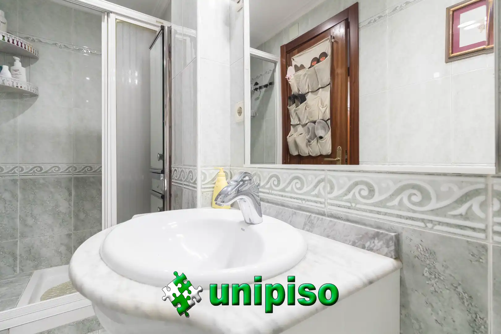 Baño de Piso en venta en Getafe con Calefacción, Terraza y Trastero