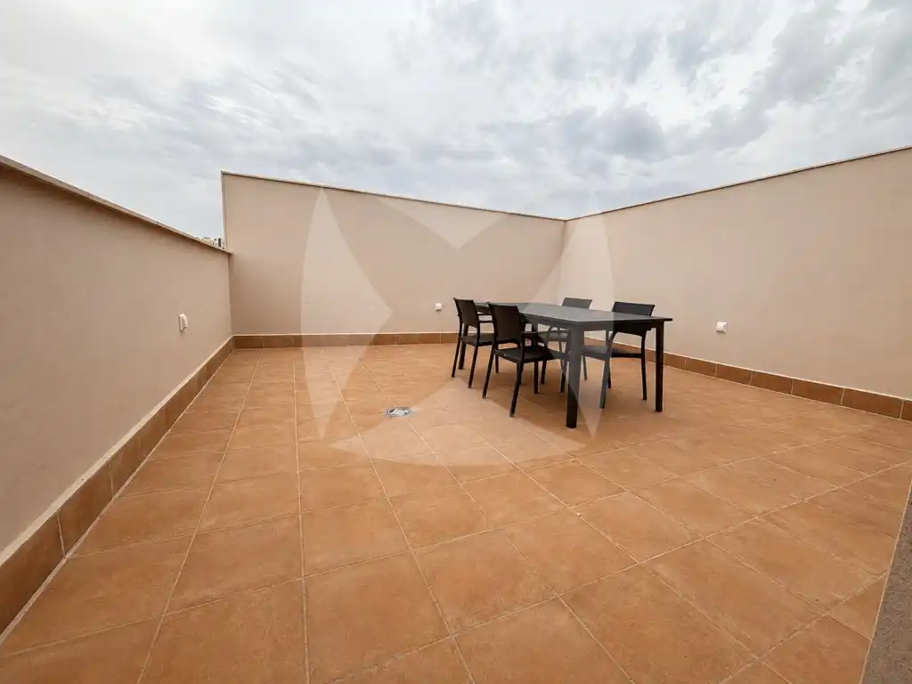 Terrasse von Wohnung zur Miete in Badajoz mit Klimaanlage, Privatgarten und Terrasse