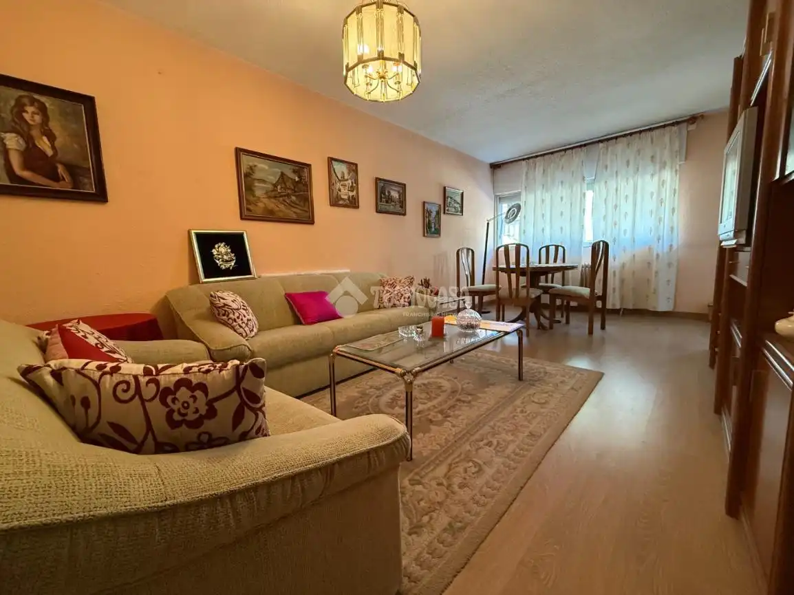 Wohnung mit Aufzug zum Verkauf in Usera
