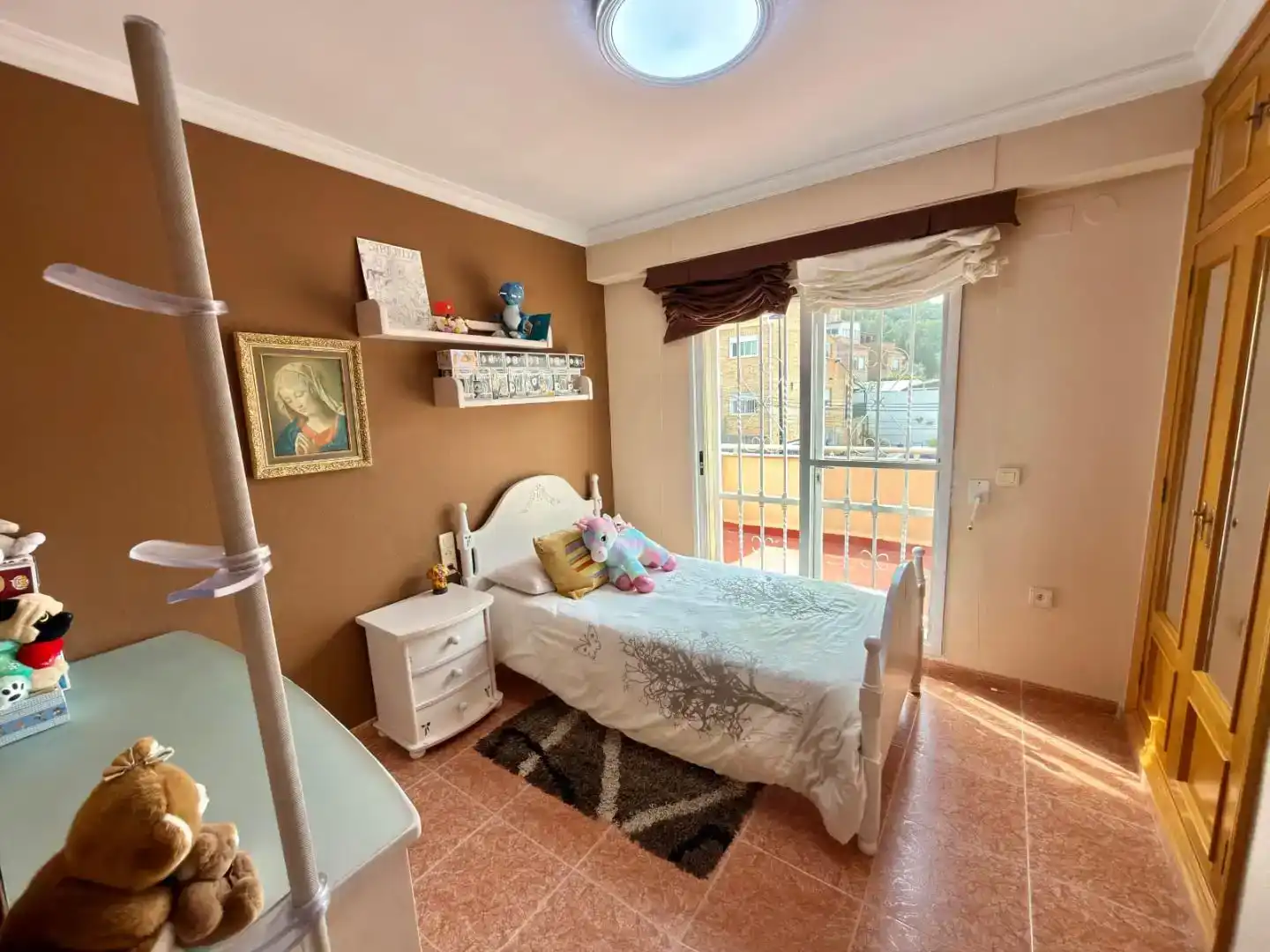 Dormitori de Casa adosada en venda en Torrent amb Aire condicionat, Piscina i Balcó