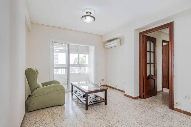 Piso en Venta en Bda. de San Diego en Pino Montano - Consolación