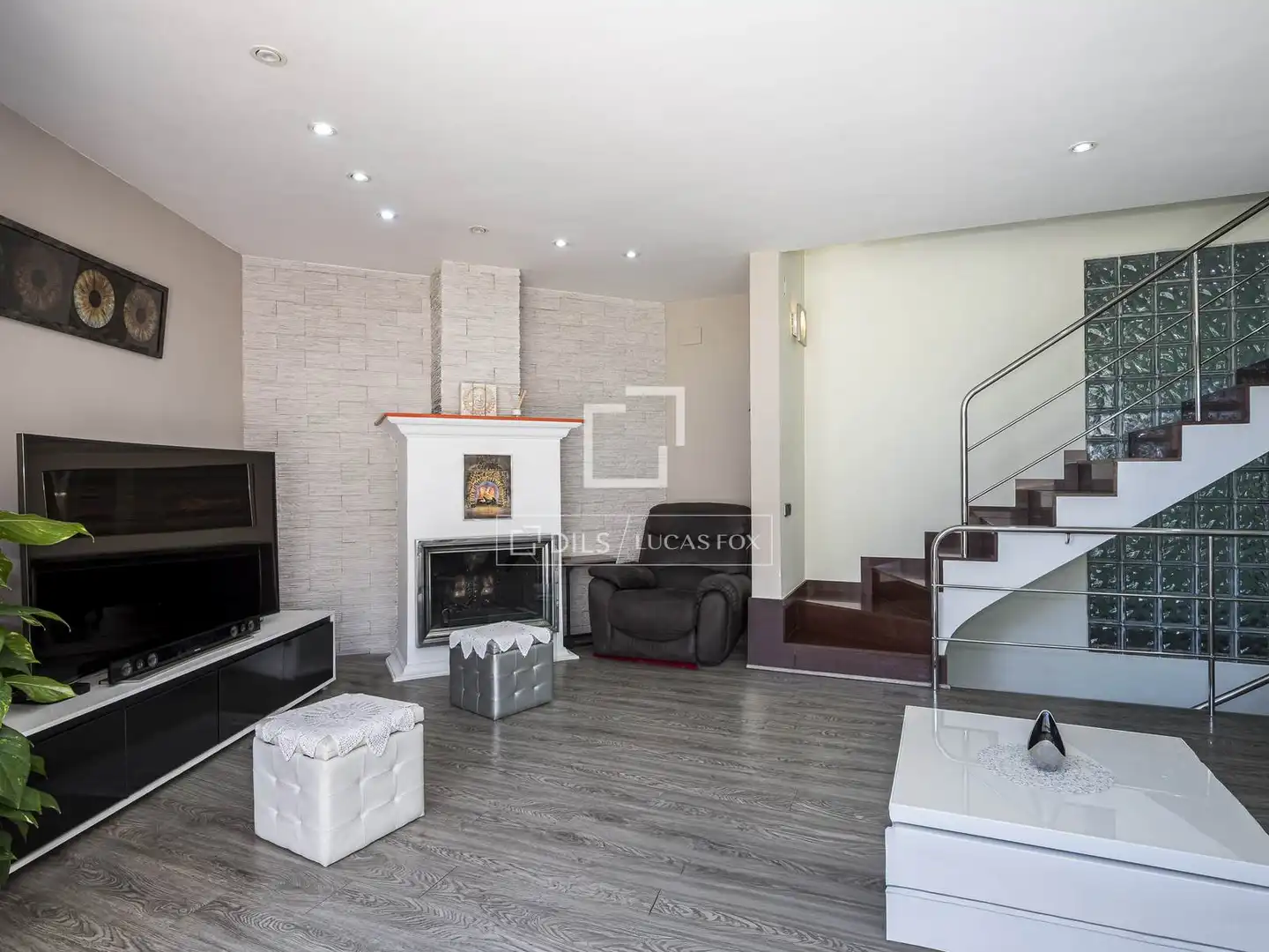 Sala d'estar de Casa o xalet en venda en Castelldefels amb Aire condicionat, Calefacció i Jardí privat