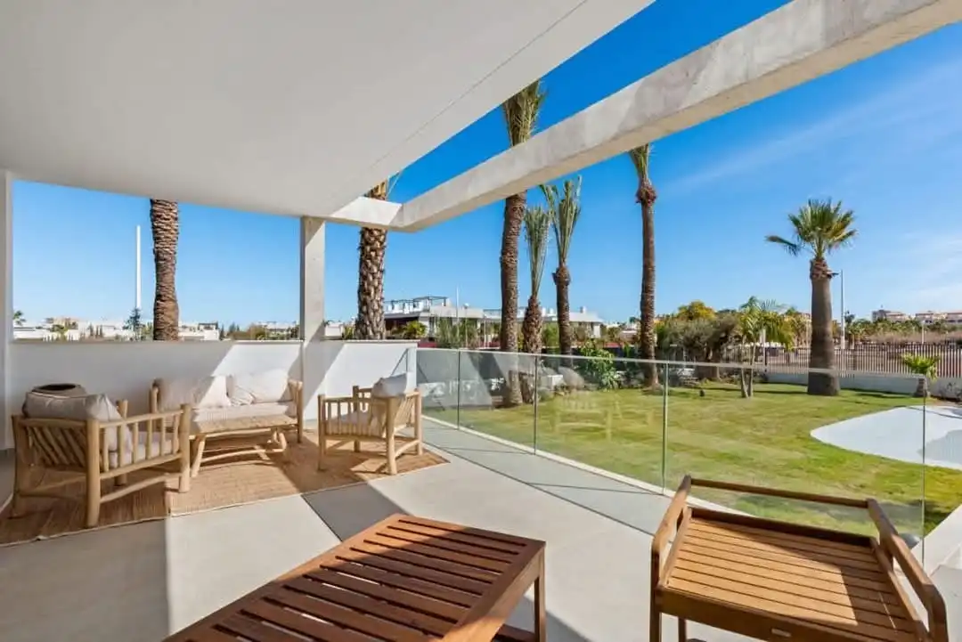 Terrassa de Casa o xalet en venda en Cartagena amb Aire condicionat, Jardí privat i Terrassa