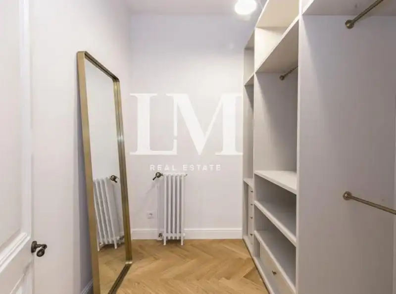 Apartments for rent in PLA PALAU, Sant Pere, Sta. Caterina i la Ribera