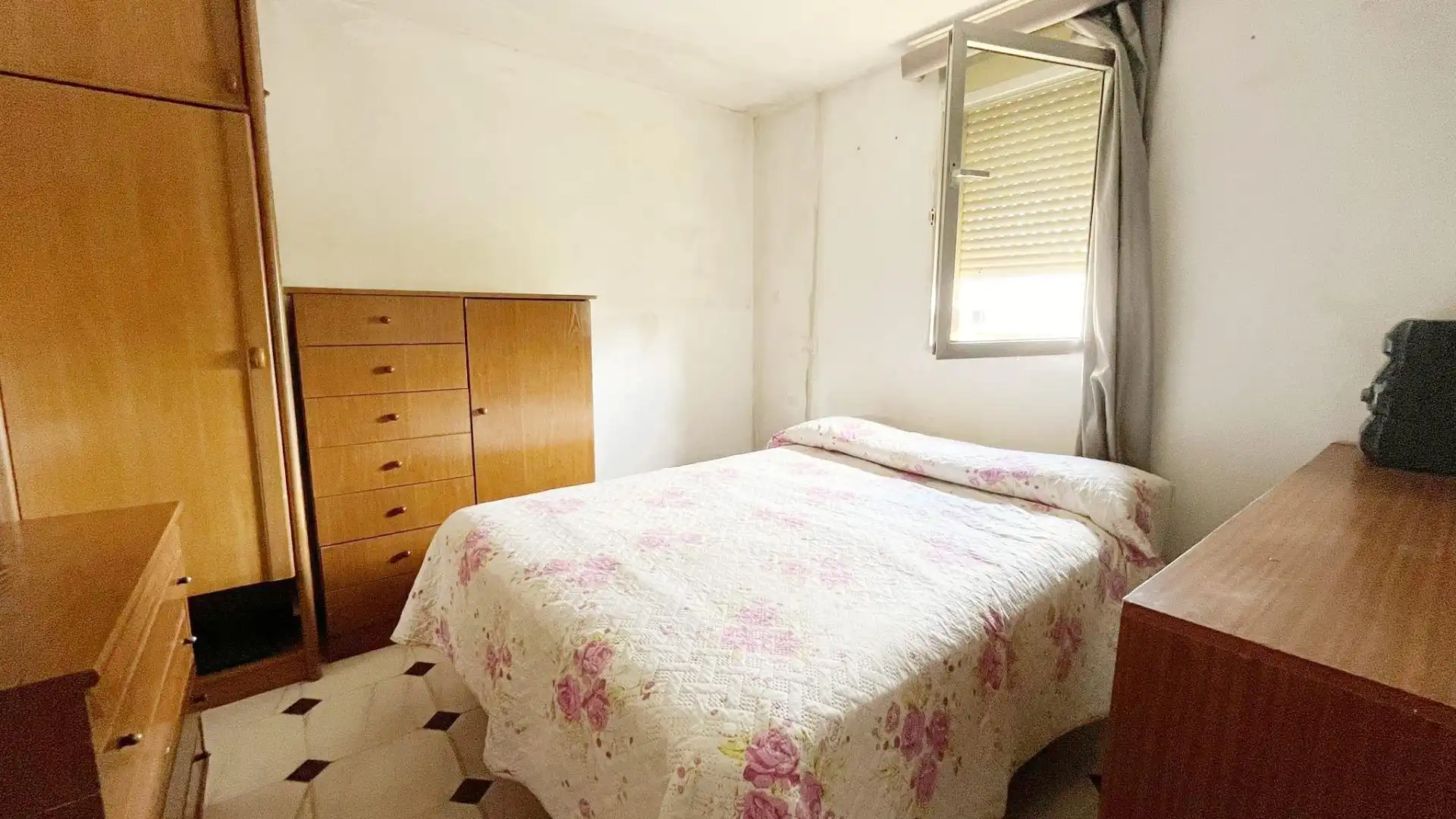 Bedroom of Flat for sale in Sevilla