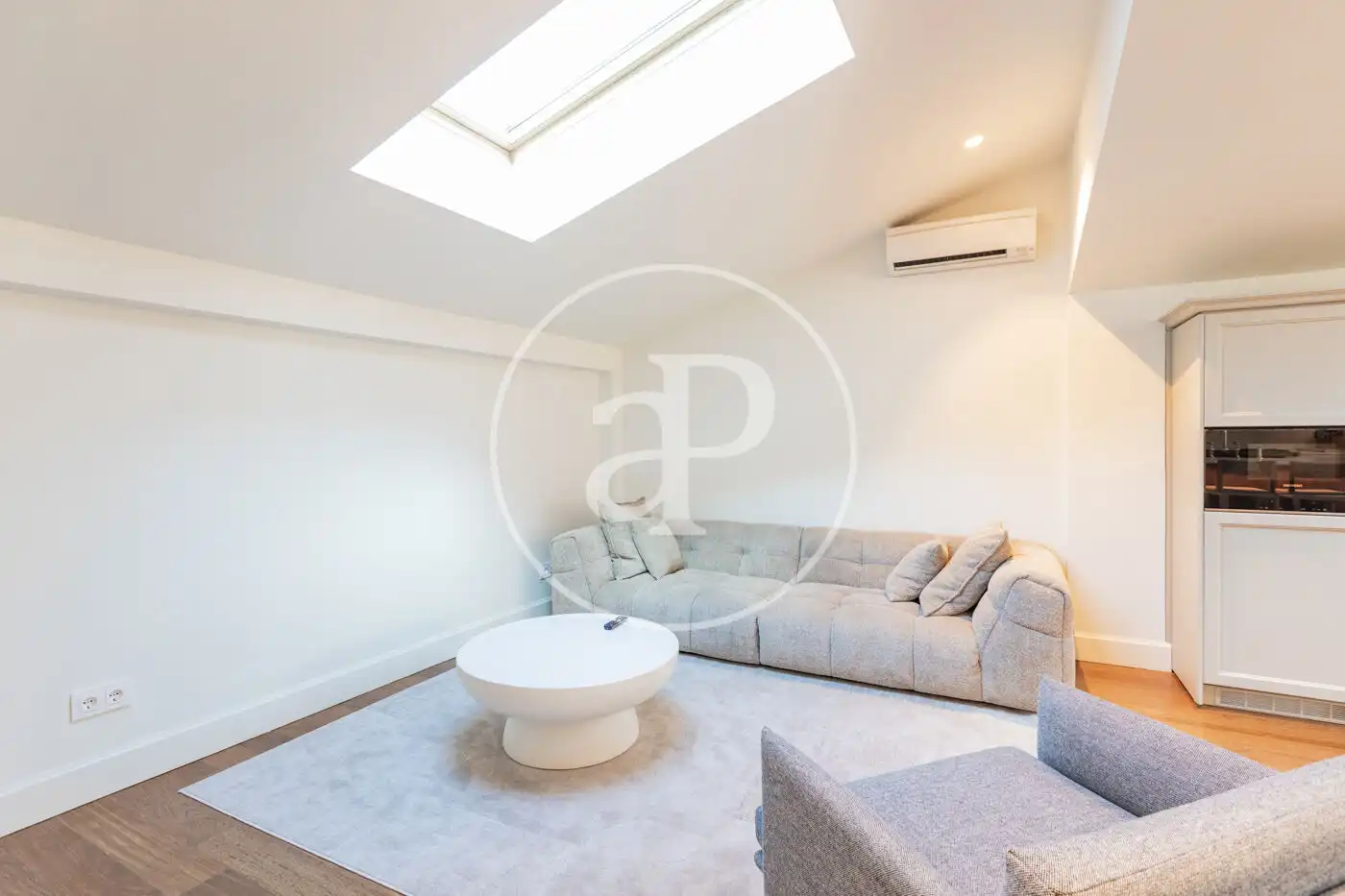 Living room of Houses for rent in Madrid  with Air Conditioner, Heating and Private garden