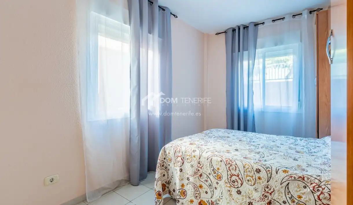Habitación de Casa o chalet de alquiler en Adeje con Terraza, Amueblado y Horno