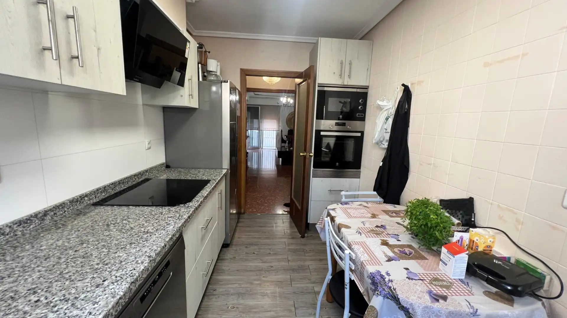 Küche von Wohnung zum Verkauf in Burriana / Borriana mit Klimaanlage, Heizung und Abstellraum